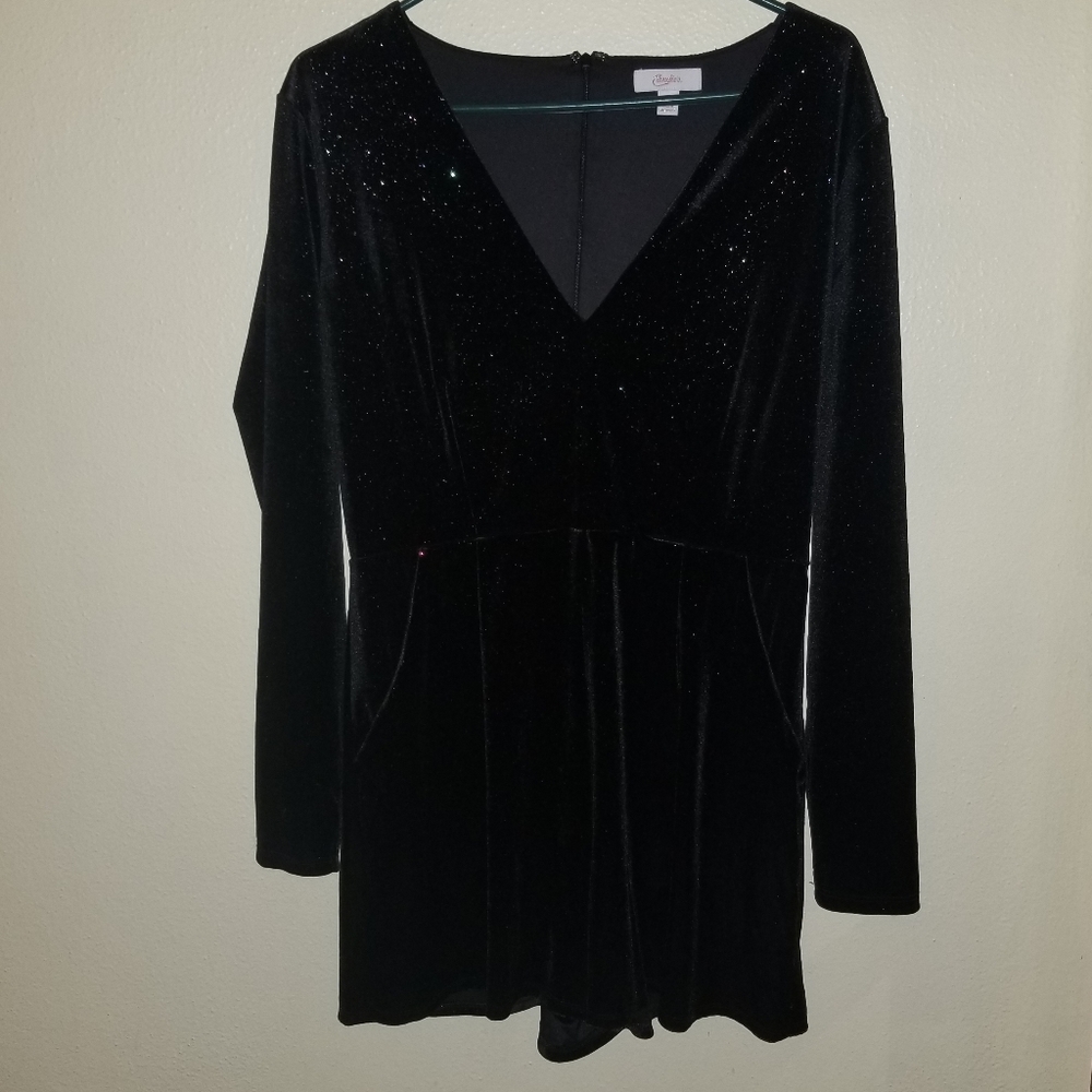 Candie's black sparkly velour romper with pockets size large